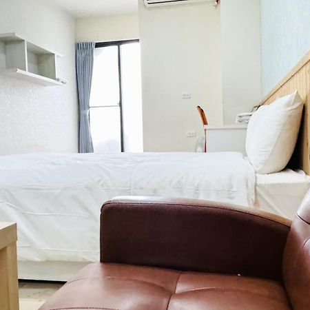 Didi House無人化自助入住#附車位有限須預約 Apartment Tainan Exterior foto